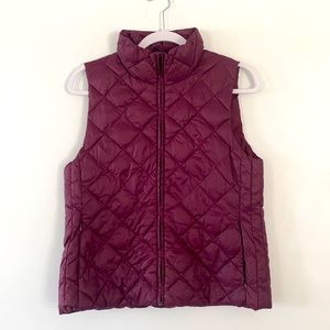 Women’s small purple zip-up vest